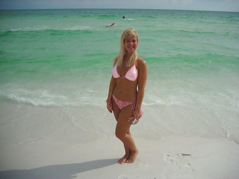 LOVELY, HOT MOM