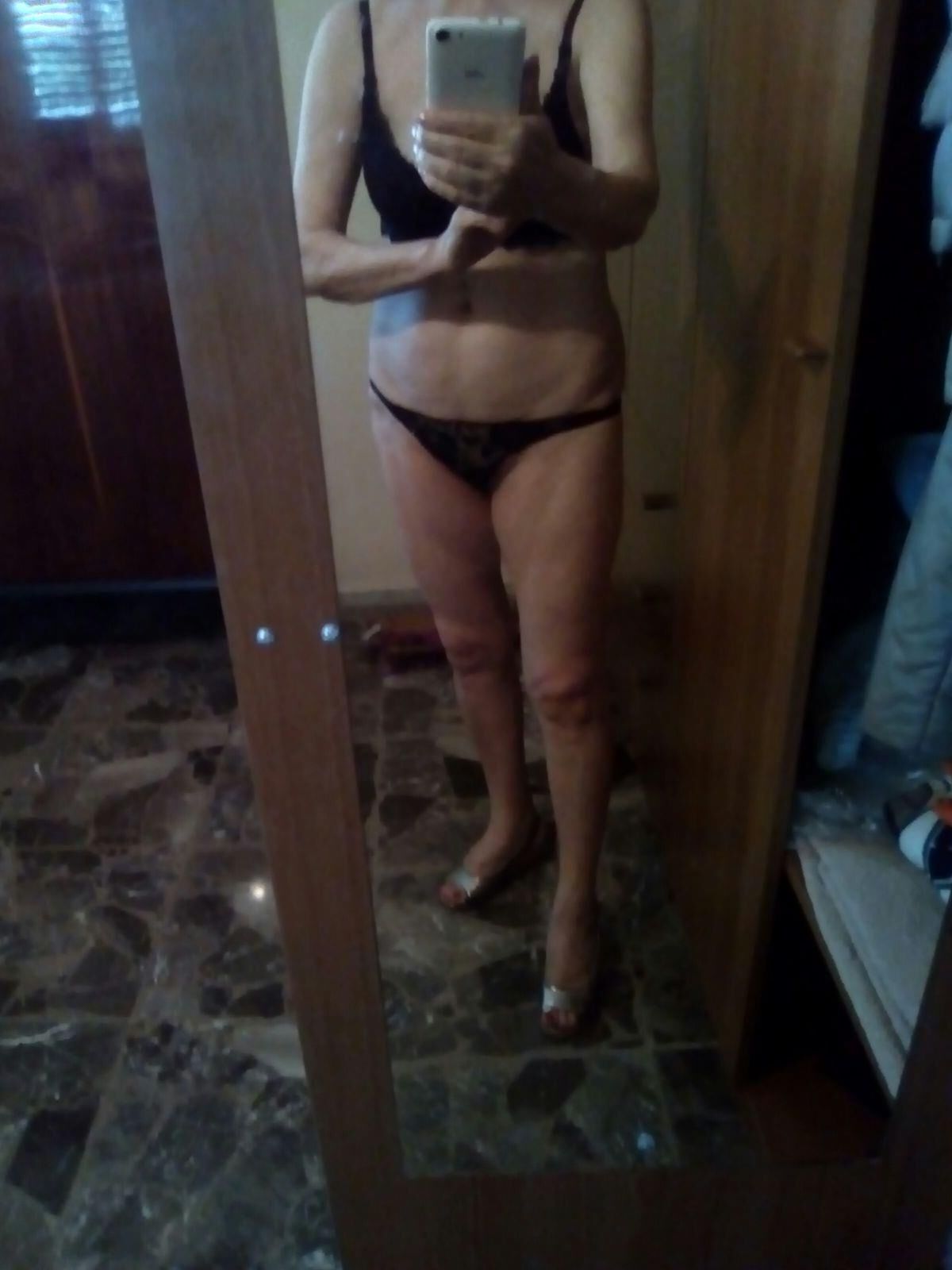 selfie mature discrète