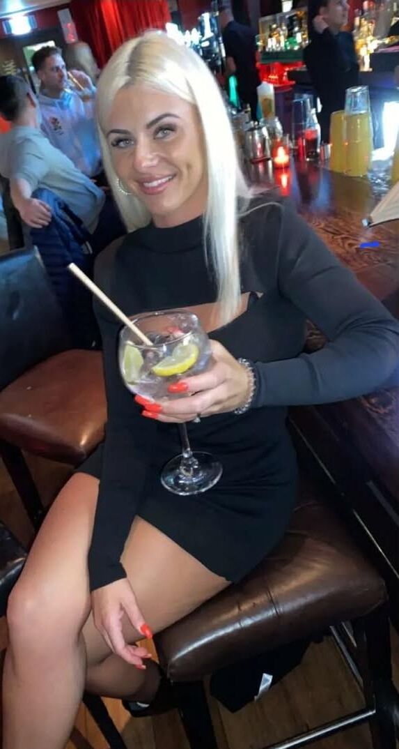 Ciara CHAV mature bimbo jerk fuel to save share & cum for