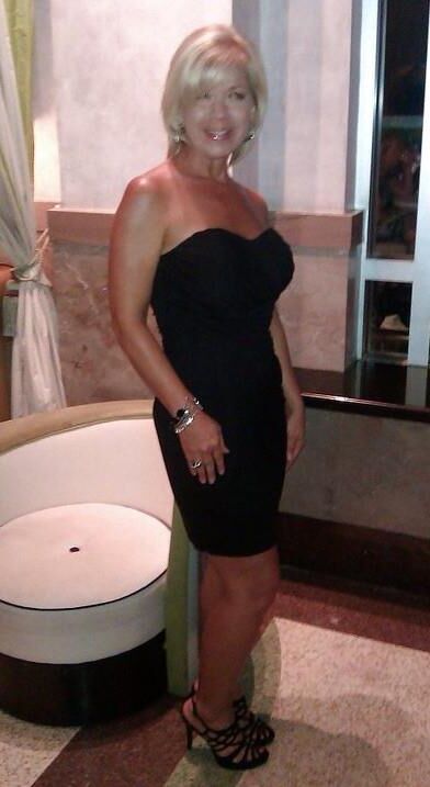 LOVELY, HOT MOM