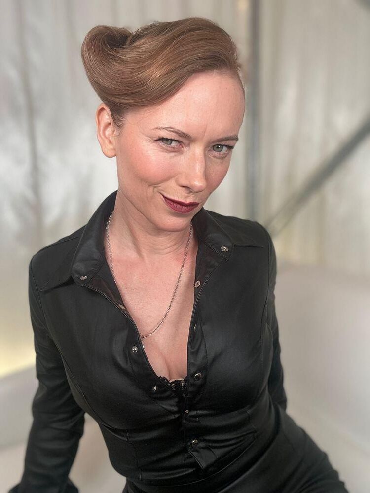 Femmes en charge: Madame M, reine de Mean