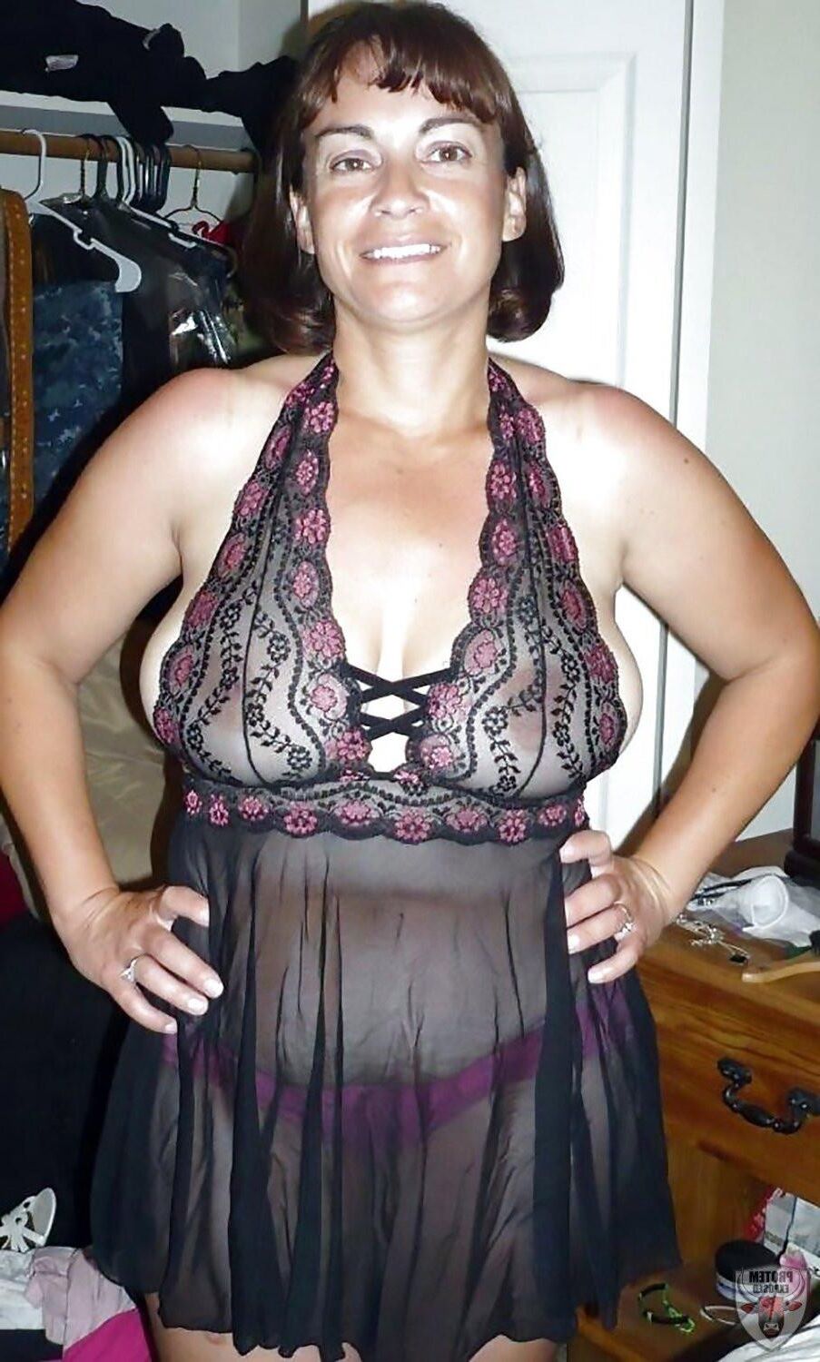 Mature Amature Hotwife Lisa Marie Bates