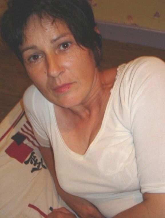Amateur French Slutwife Lois