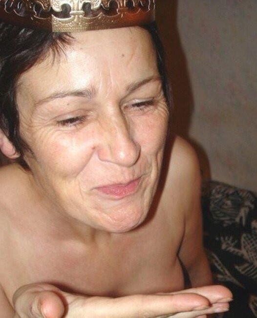 Amateur French Slutwife Lois