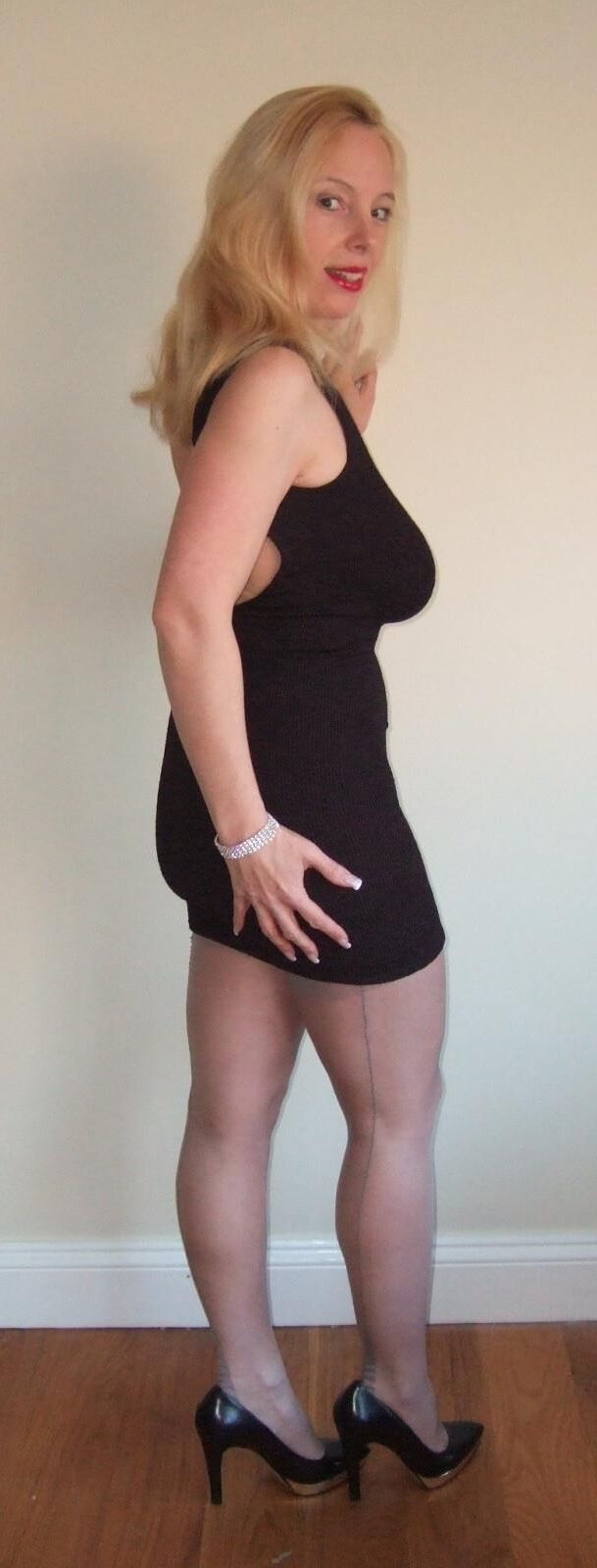 LadyLucy tied