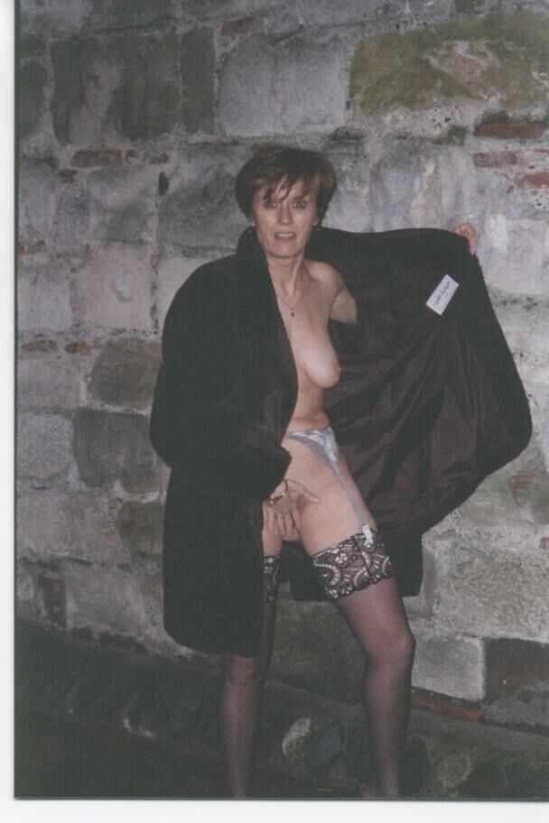 Hot French Slutwife Gina