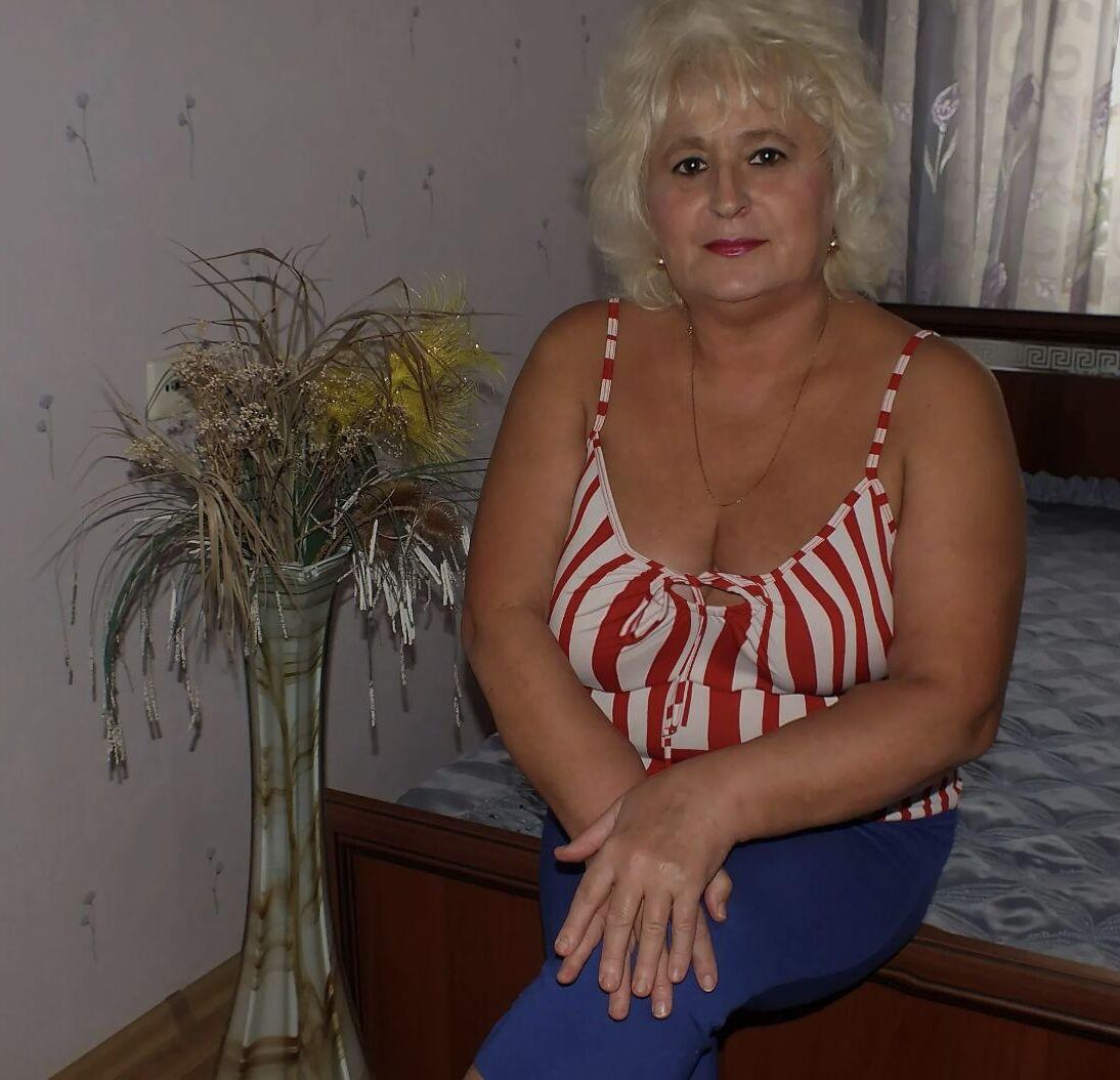 Dressed granny appreciation club