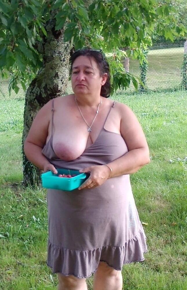 Hey mom, show me your tits! 