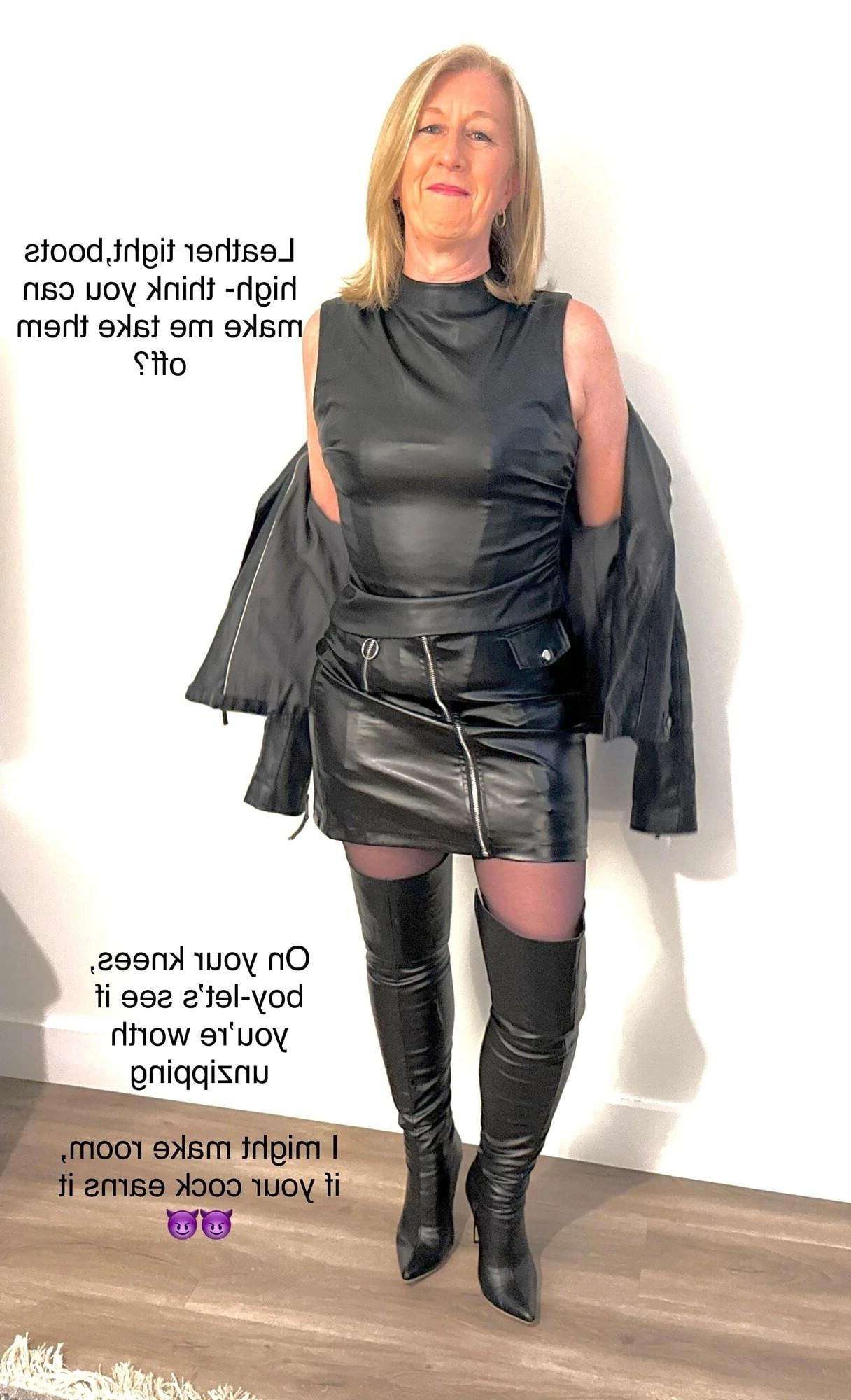 Katie, british milf in leather