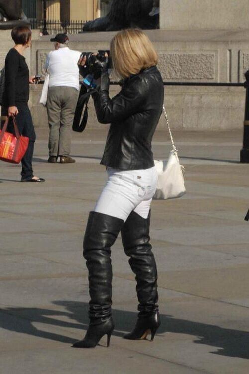 Katie, british milf in leather