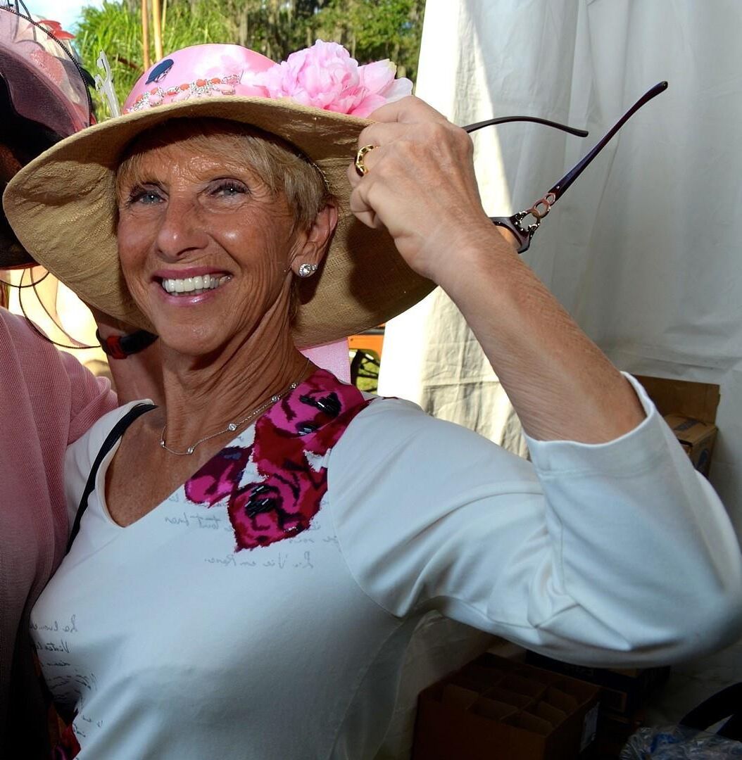 Non nude Granny & Mature VI