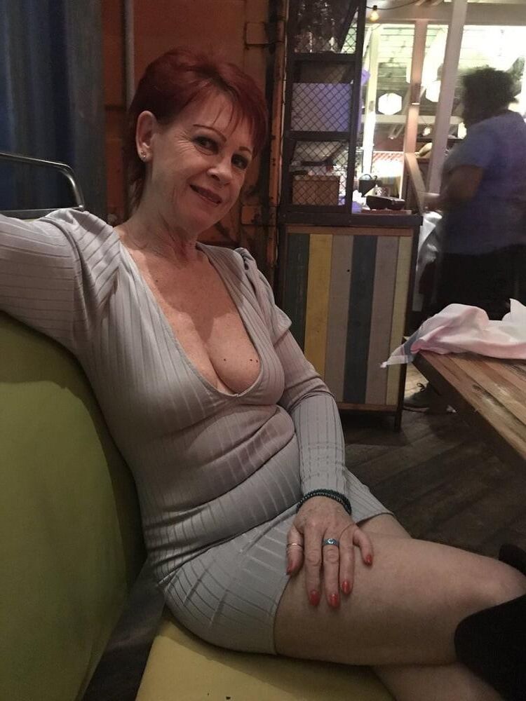 Non nude Granny & Mature VI