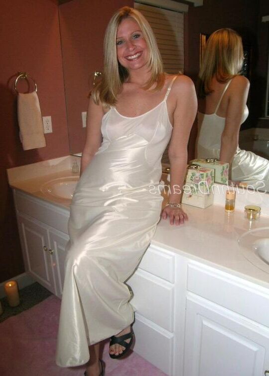 Lindsay dans une autre lingerie