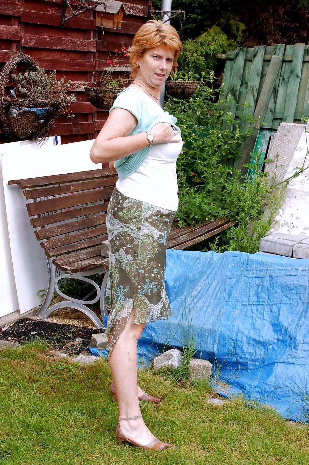 Hot Wife 
