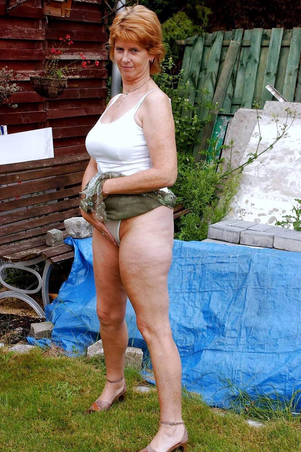 Hot Wife 