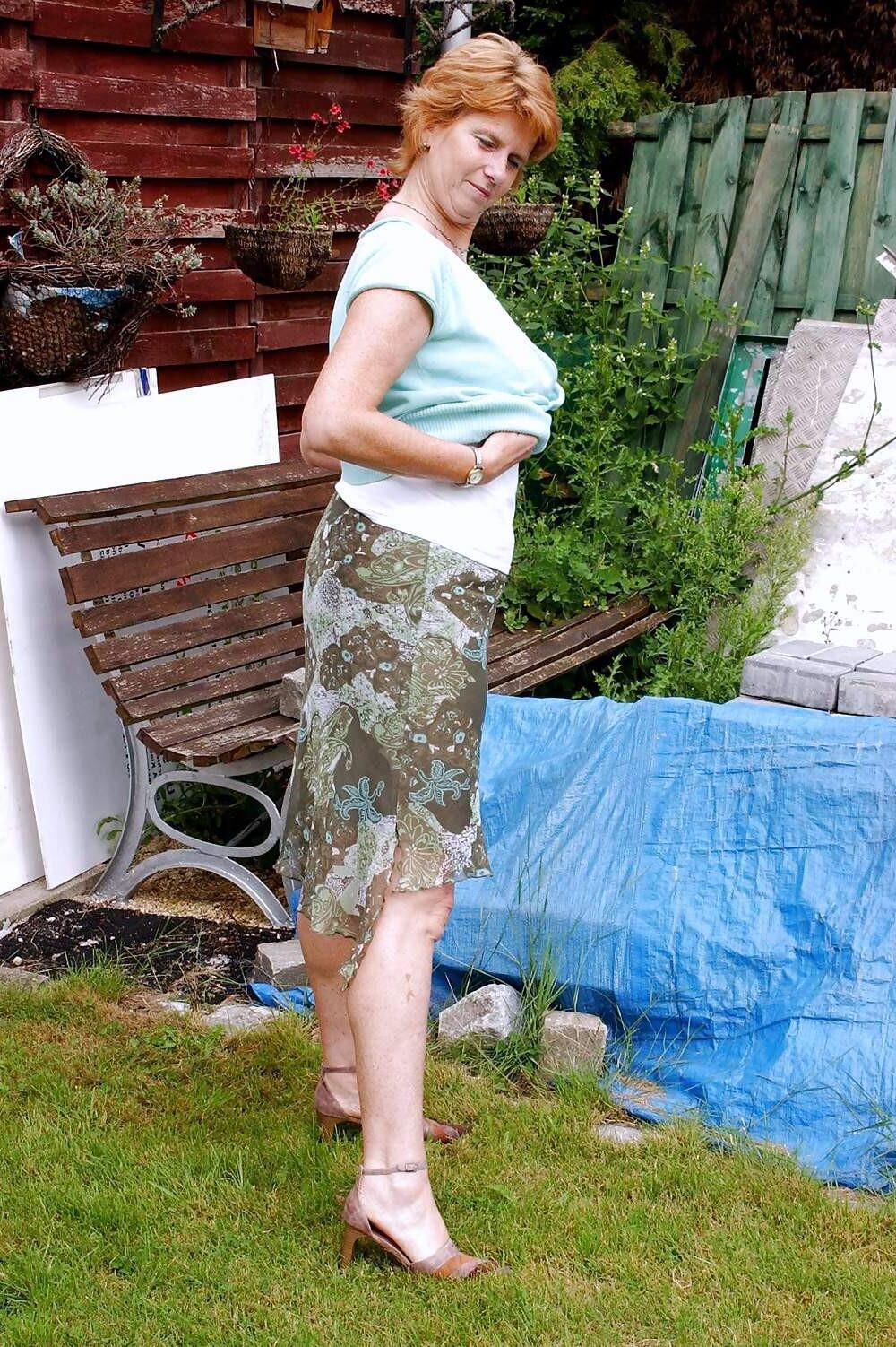 Hot Wife 