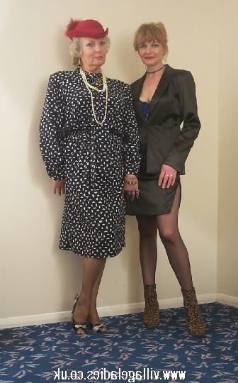 Sarah and Zoe 