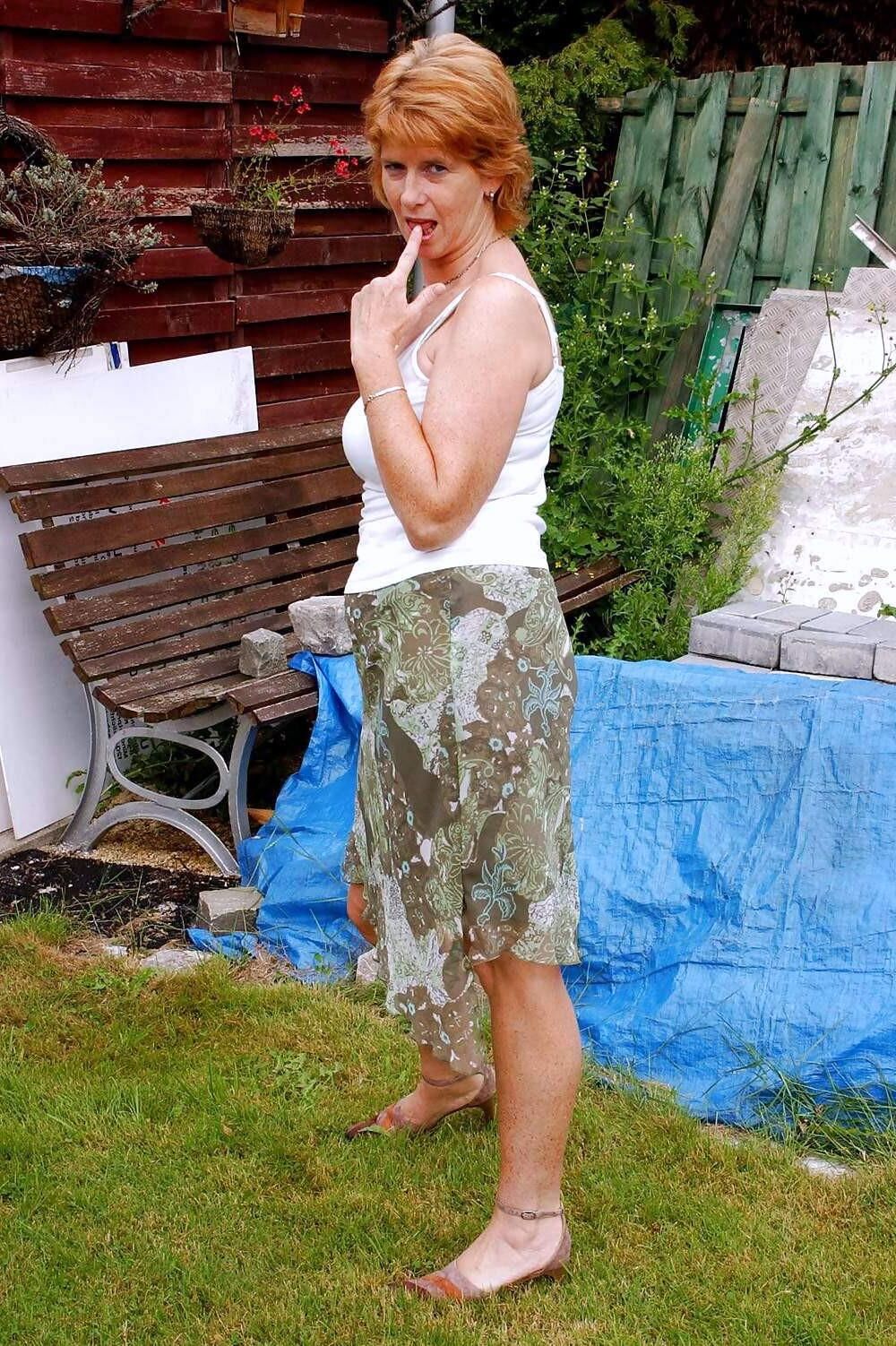 Hot Wife 