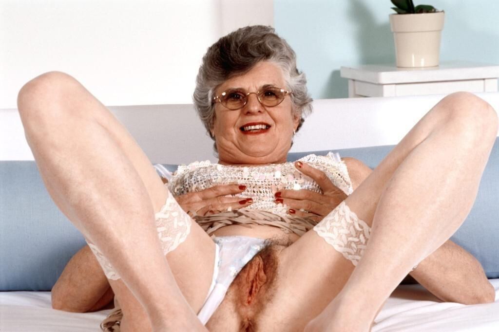 Mature Set Steph Dumont