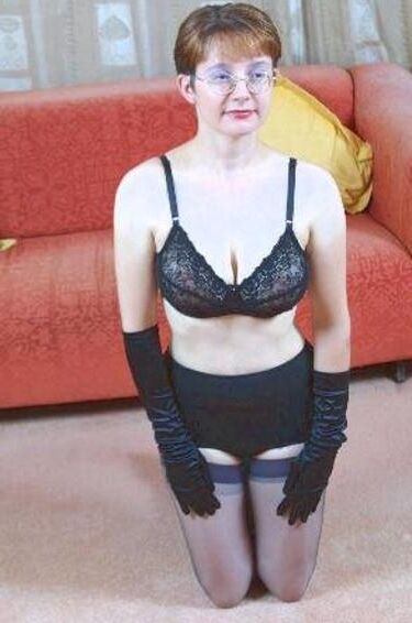 Mature Set Jo