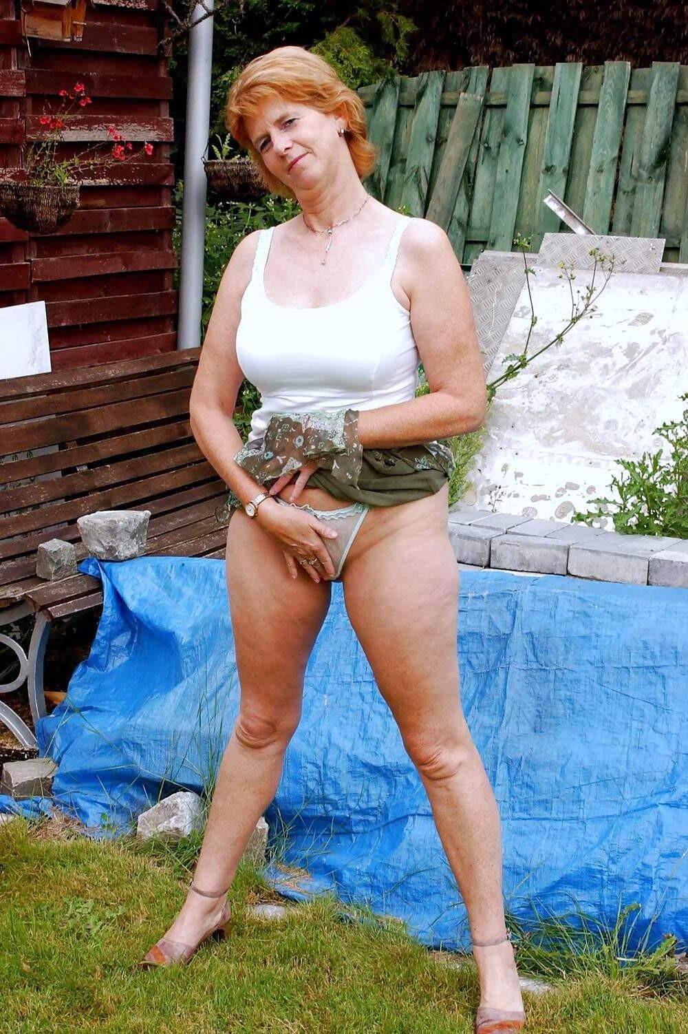 Hot Wife 
