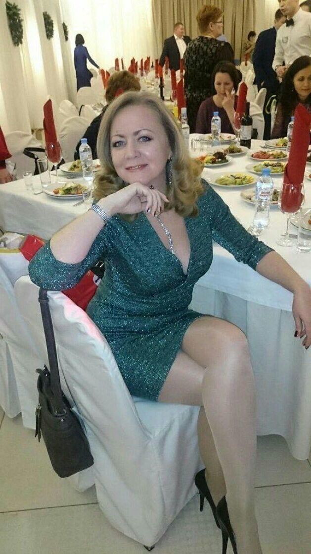 Non Nude Matures and Grannie 