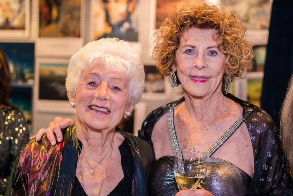 Non nude Granny & Mature VI