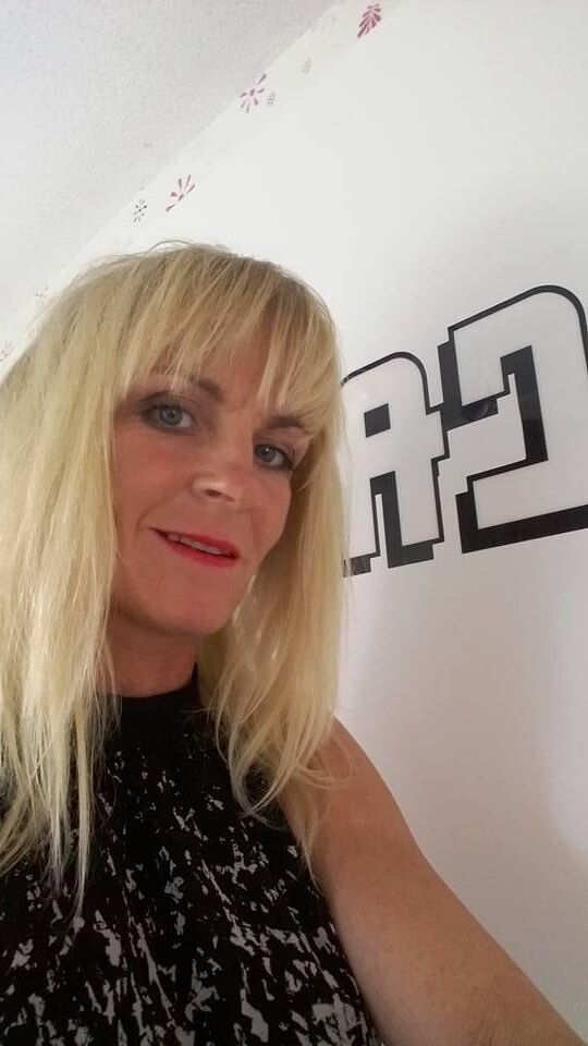 Sandra Schreit \ "Nein \" und ich \ "Ja \"