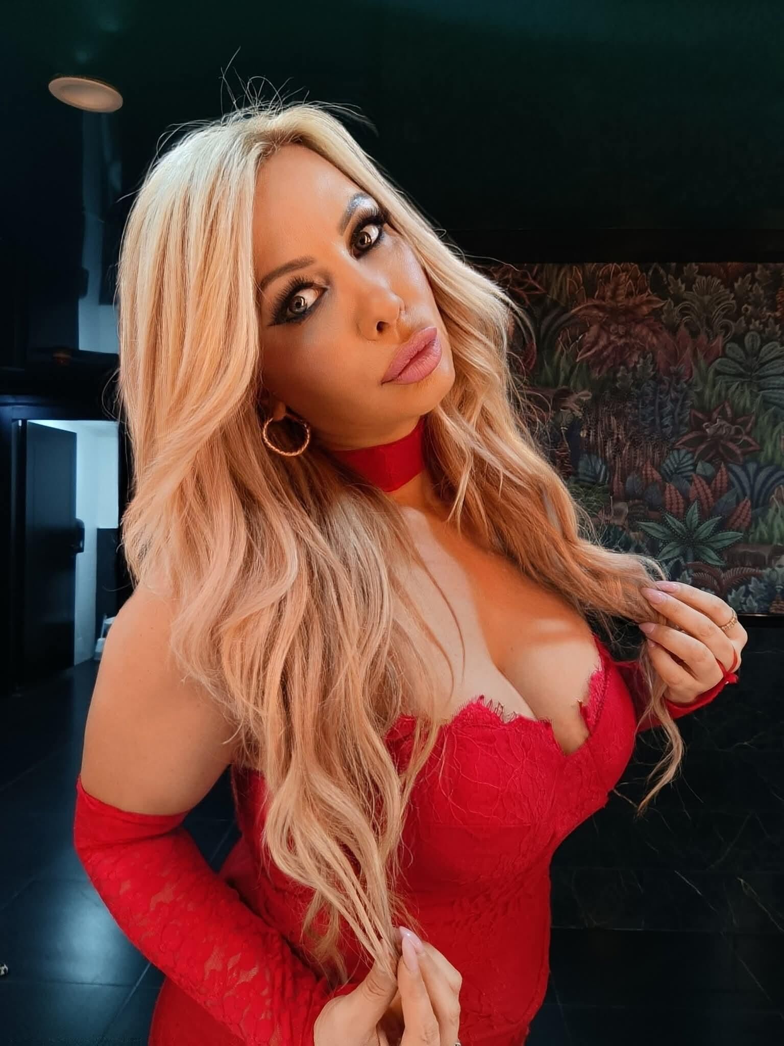 Slutty MILF VERED