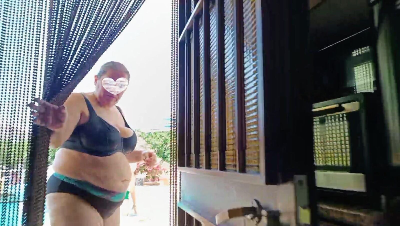 bbw bikini 