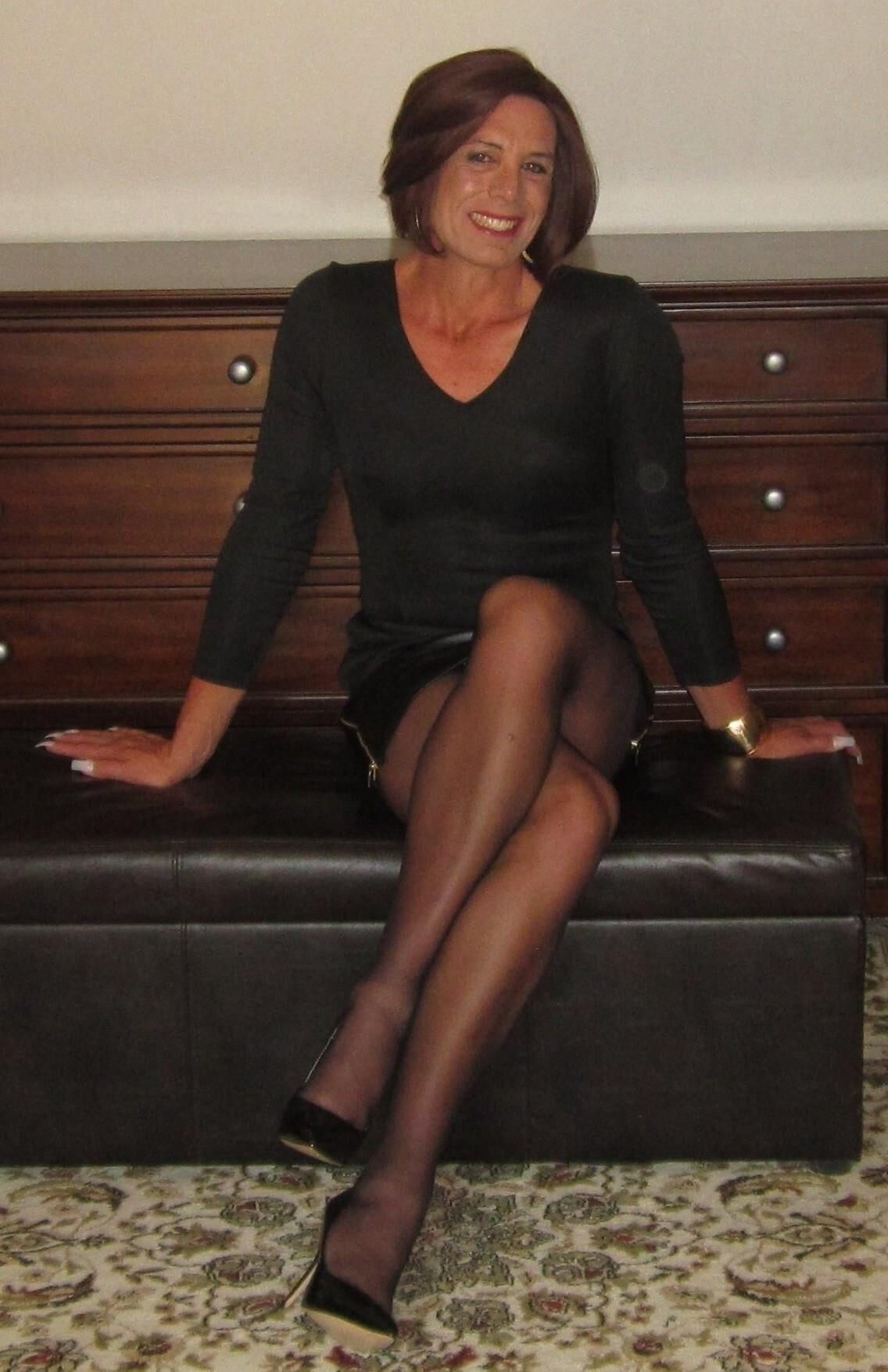 Non nude Granny & Mature VI