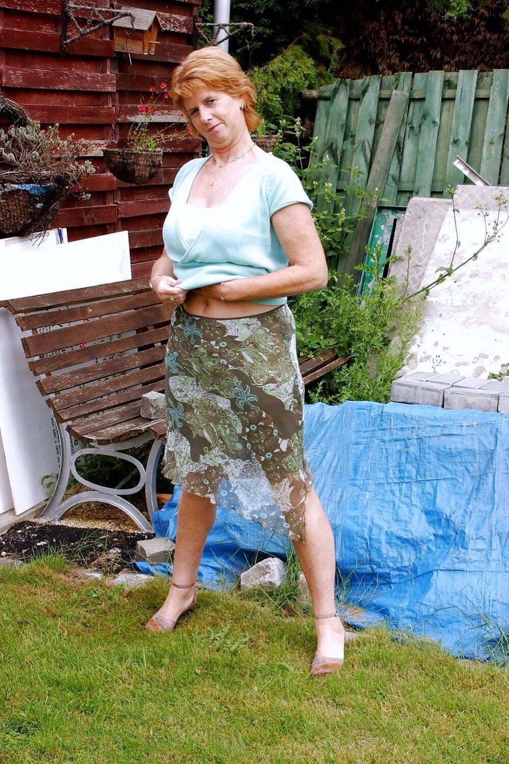 Hot Wife 