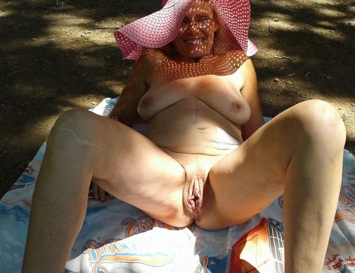 Amateur mature women compilation