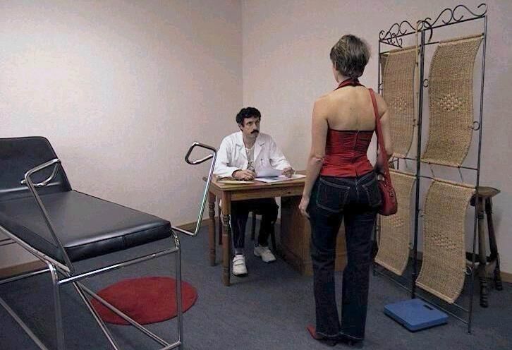 Spank and Shame MMD mature shorthaired brunette red top