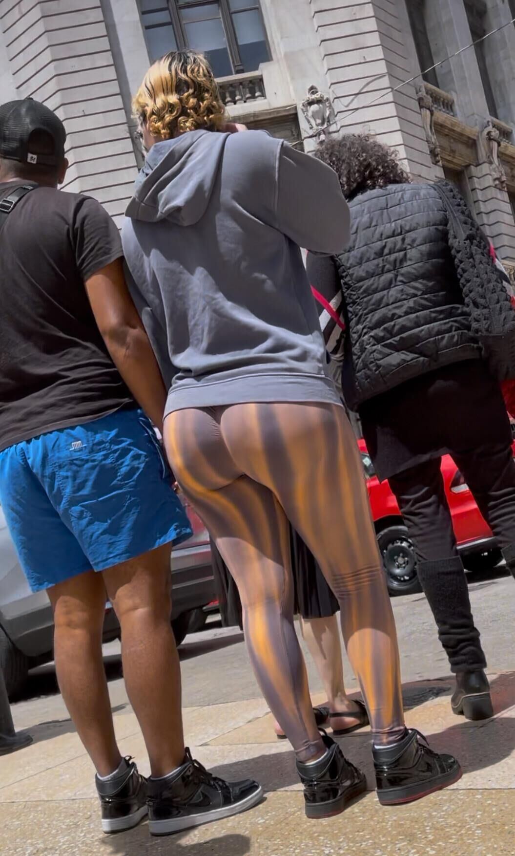 Candid Pawgs Leggings