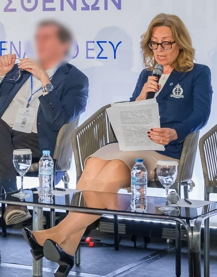 GILF Biz Bitches in Pantyhose PH Fuckable Old Bitches