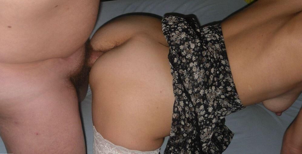 Laura loves anal