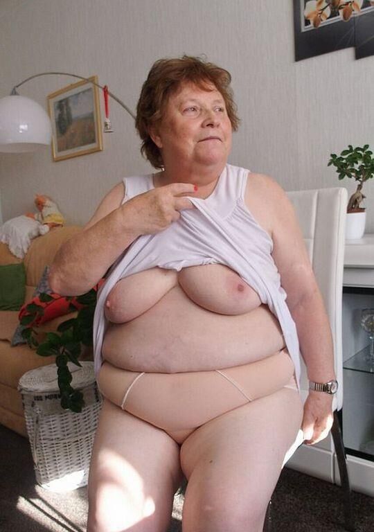 BETSY AN OLD GRANNY I WANK OVER