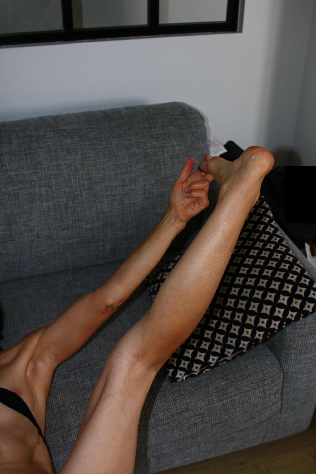 Meine frau wenige gramm nylon bedecken ihr fickfleisch