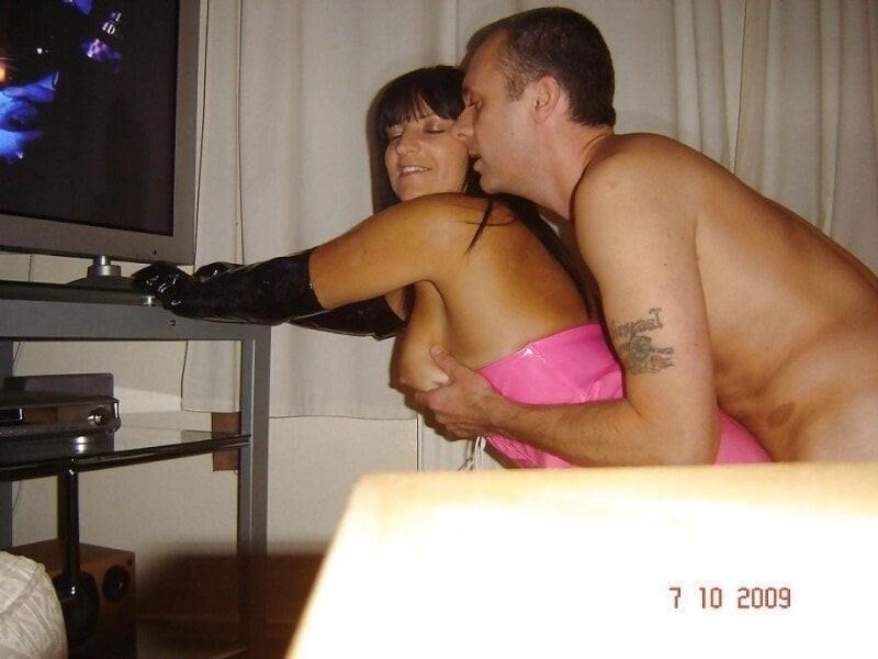 Milfs and mothers 
