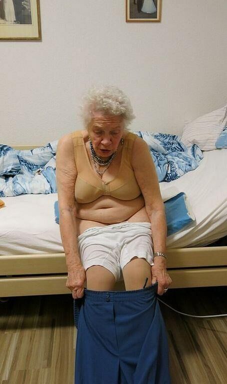 Gizelle une vieille grand-mère je me branle