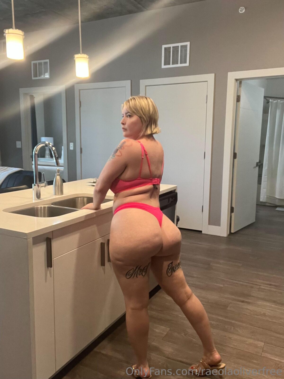 Lee Big Ass Big Boobs Tik Toker Horny Milefミックスホットショット