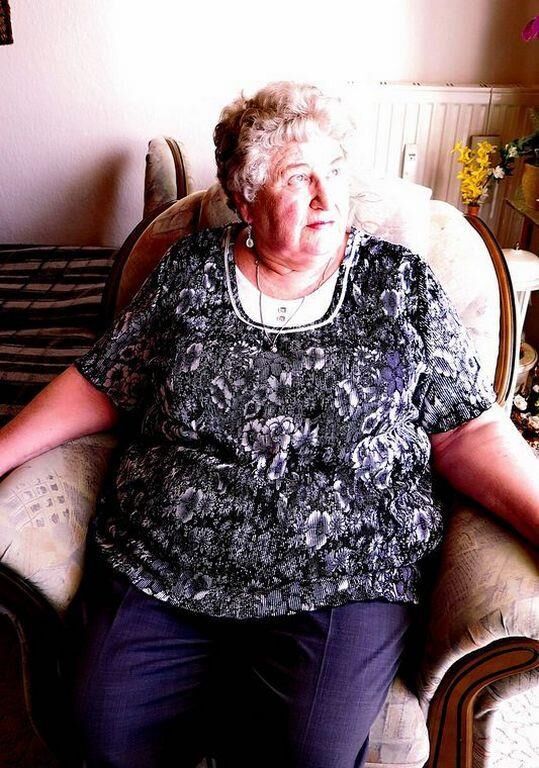 Vera une vieille grand-mère je me branle