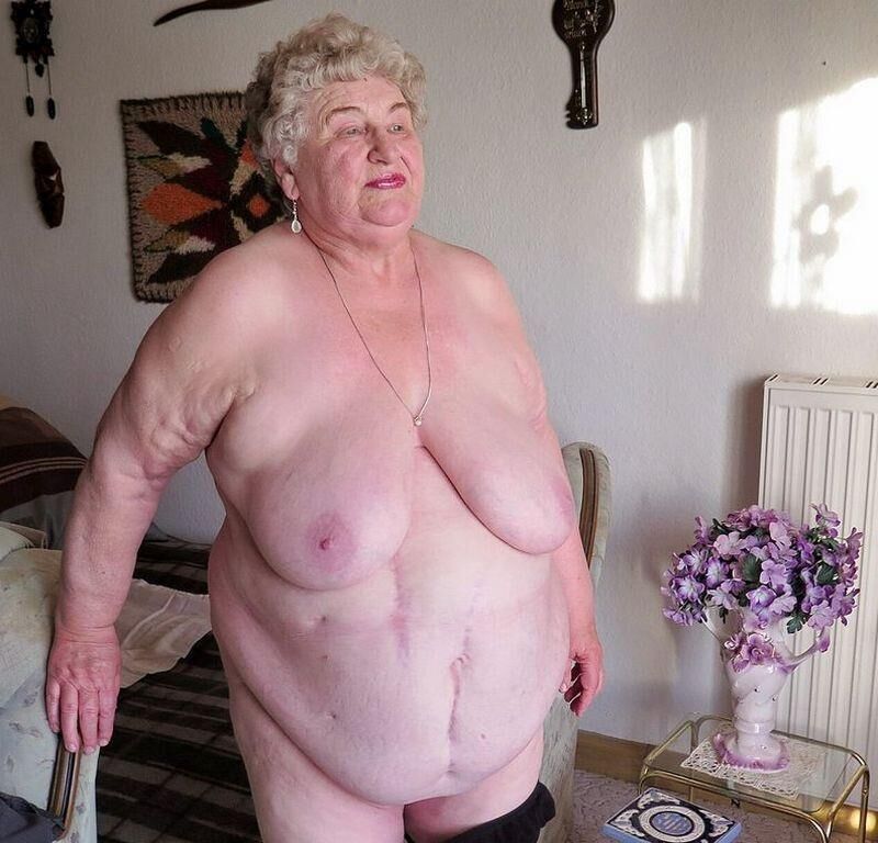 Vera une vieille grand-mère je me branle