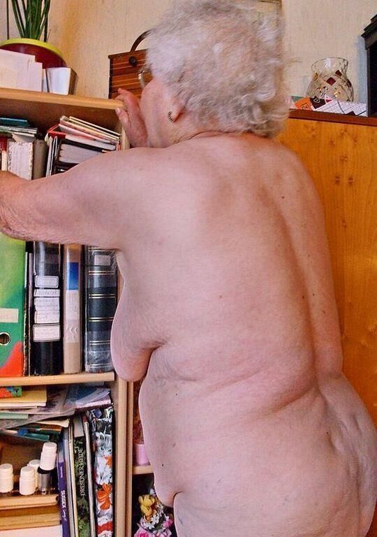 Thelma une vieille grand-mère que je me branle