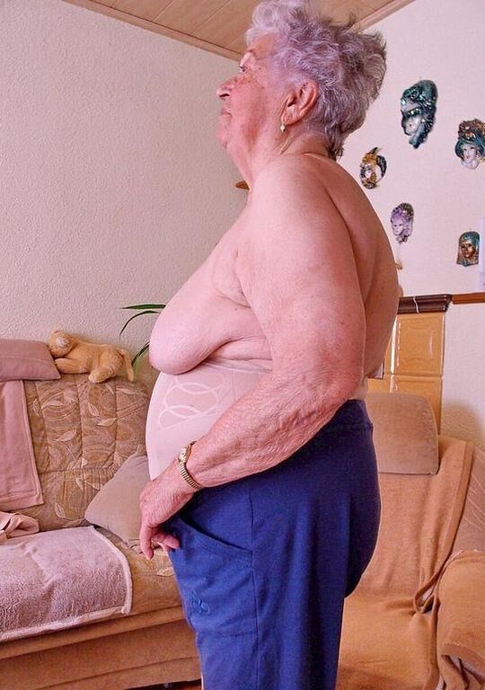 Pamela une vieille grand-mère je me branle