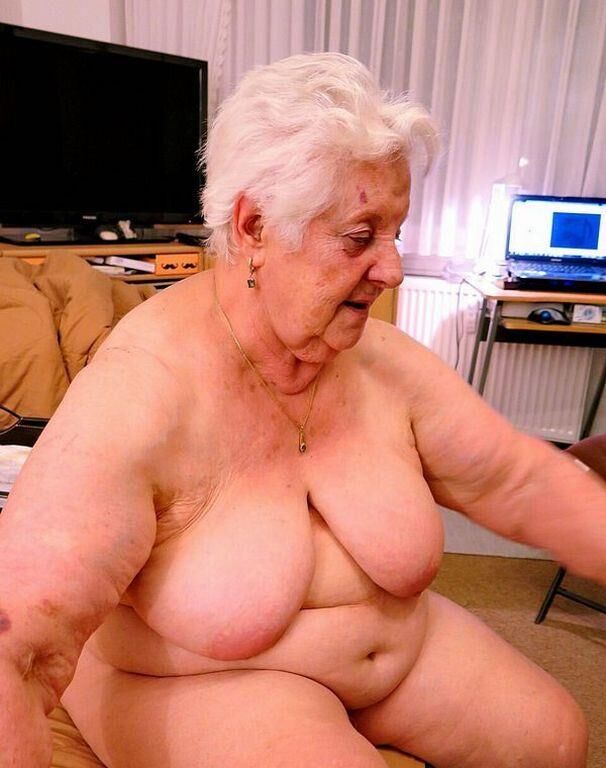 NATASHA AN OLD GRANNY I WANK OVER