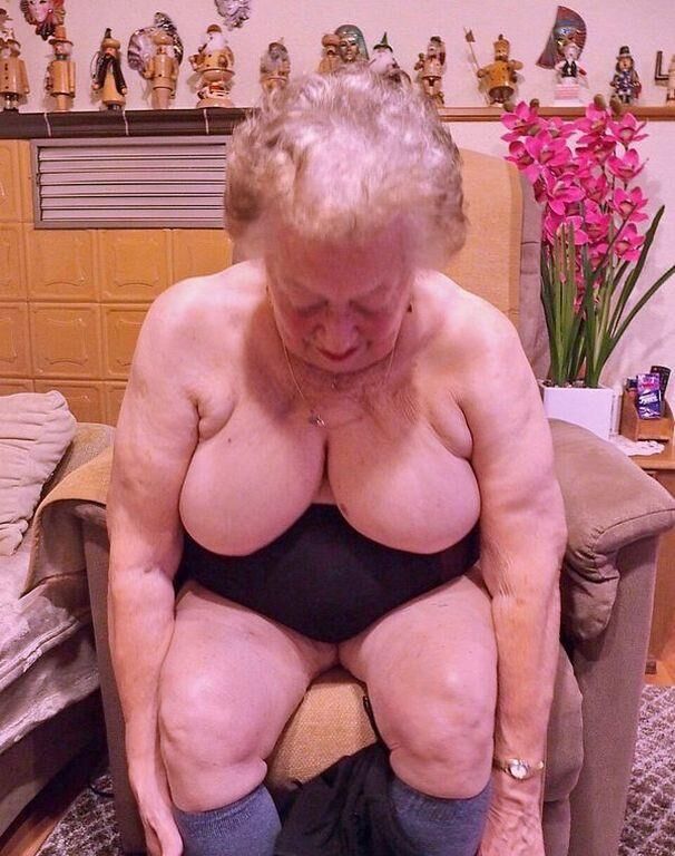 Pamela une vieille grand-mère je me branle