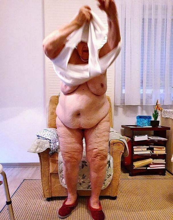 Beryl une vieille grand-mère je me branle