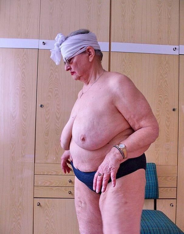 MELBA AN OLD GRANNY I WANK OVER